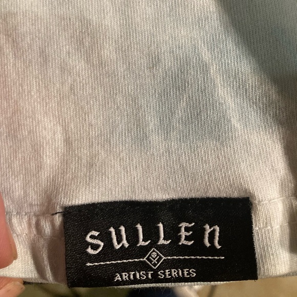 Sullen Art Collective Premium Artist Series “GhostBadge” SS TEE Buckle Exclusive - Picture 6 of 7